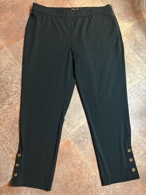 Women’s black & gold lightweight pants